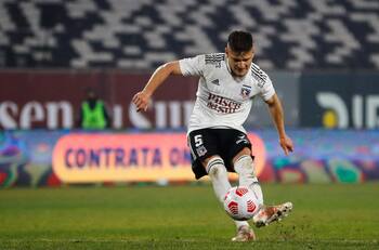 Leonardo Gil y el factor por el que las negociaciones con Colo Colo están congeladas