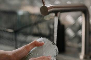 Quienes cumplan estos SEIS requisitos pueden solicitar el Subsidio de Agua Potable