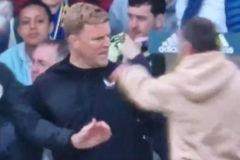 Eddie Howe vivió un tenso momento en el partido entre Leeds vs Newcastle