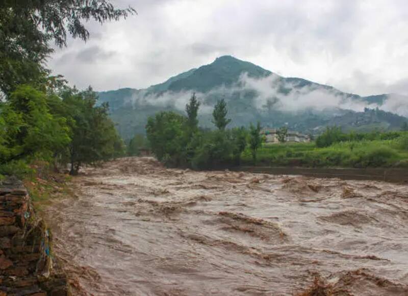 Este nuevo aviso de "alarma meteorológica" conlleva riesgo de aluvión en dos regiones del país.