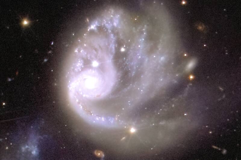 Registro de una galaxia arremolinada lejana.