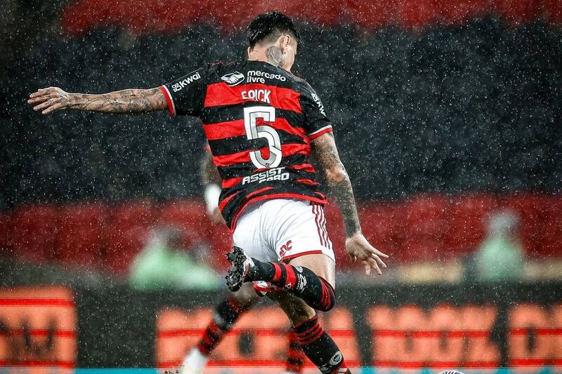 Erick Pulgar jugará una nueva final de la Copa de Brasil.