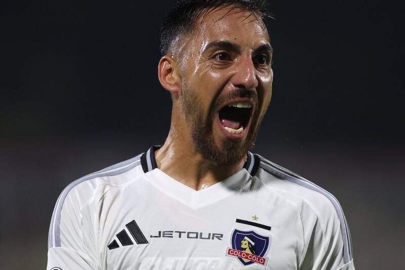 fue protagonista del partido ante Atlético Bucaramanga y también de los memes, por una curiosa situación. Foto: Prensa Colo Colo.