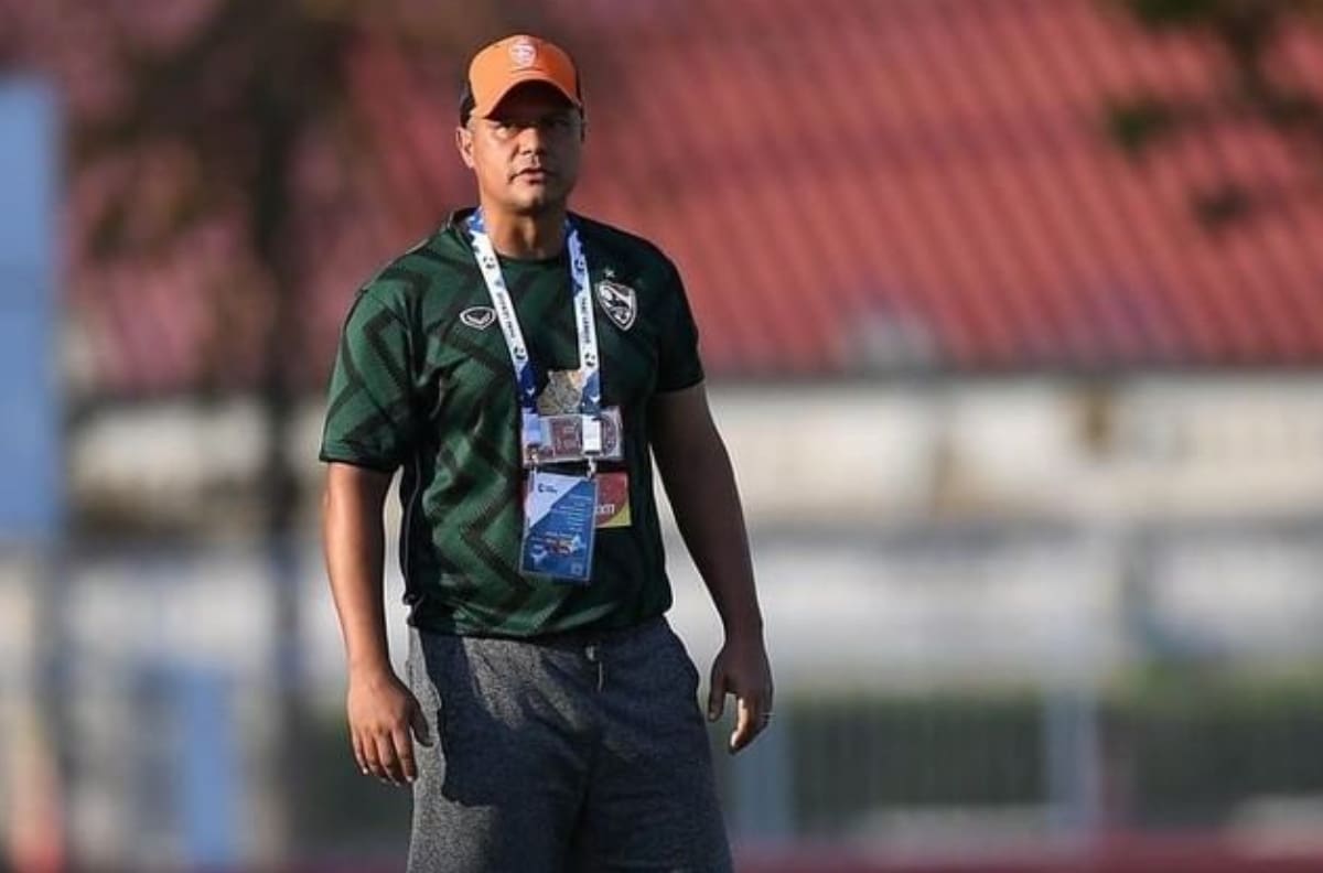 La rompió como jugador y ahora es DT: Exfigura de Colo Colo quedó libre tras dirigir en Tailandia