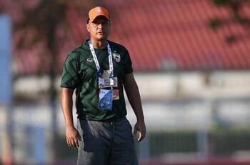 La rompió como jugador y ahora es DT: Exfigura de Colo Colo quedó libre tras dirigir en Tailandia