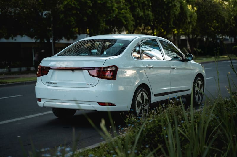 El nuevo Dongfeng E70 ahora a la venta a particulares.