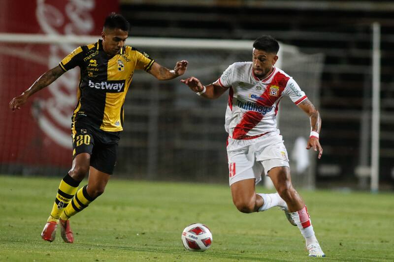 Fabián Carmona, el futbolista que fue mal inscrito en el partido Coquimbo Unido vs Cobresal. Foto: Agencia Aton.