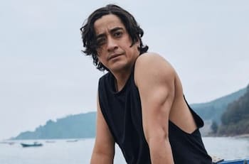 Lo vistió de pascuense: Fernando Godoy celebró el bautizo de su hijo, Nalu