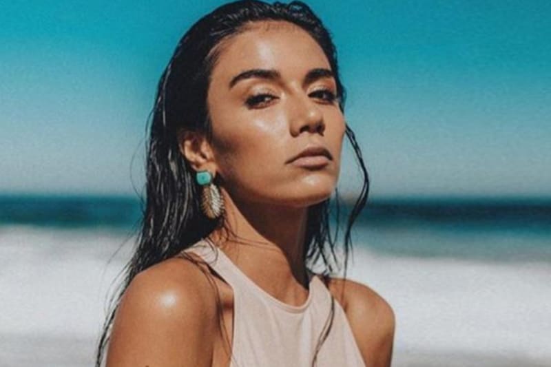 se lanzó contra el padre de su hijo.