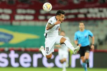 El uno por uno en la derrota de Colo Colo ante Athlético Paranaense