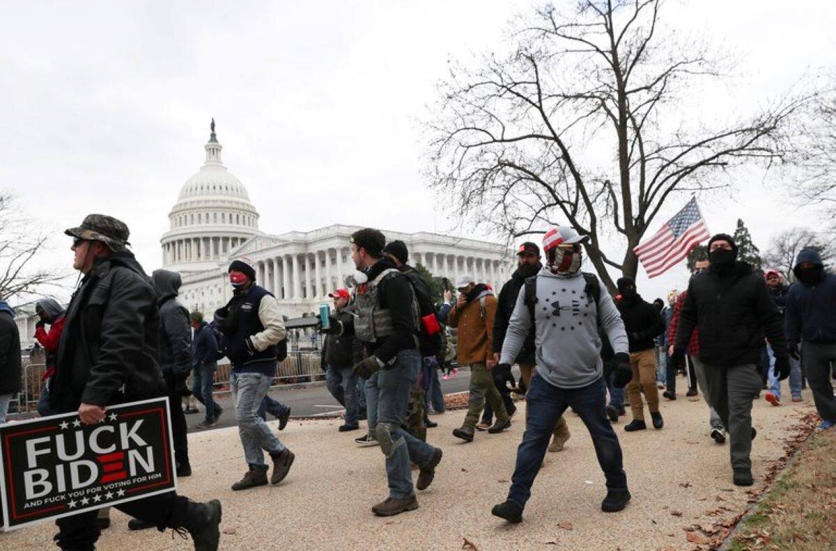 Alcaldesa de Washington declaró toque de queda a las 18:00 horas ante disturbios en el Capitolio