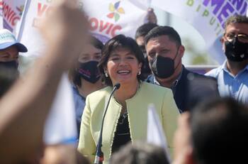 Esposo y hermano de Provoste obtuvieron reembolsos del Servel por gastos de su campaña 2013