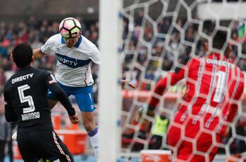 Llegó a la UC como gran goleador y fracasó en la precordillera, pero se enamoró de Chile: “Quedé fascinado”