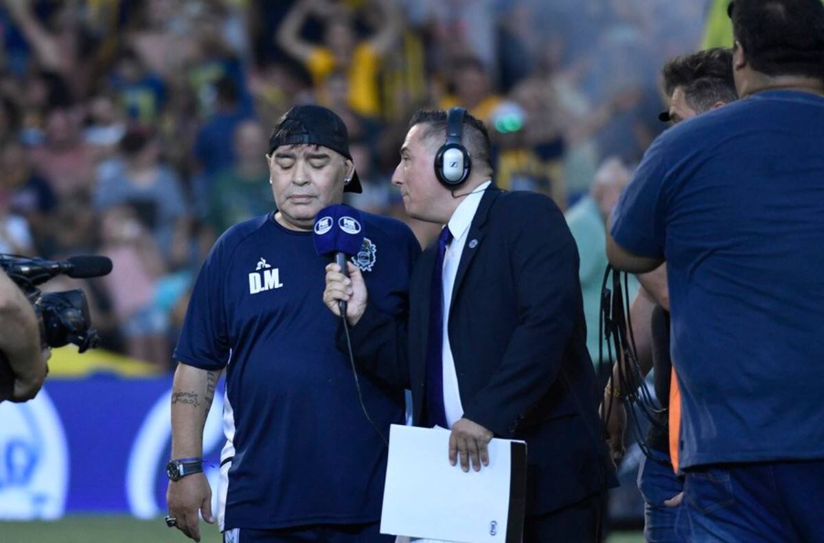 Diego Armando Maradona juró no abandonar el barco: "Voy a renovar en Gimnasia"