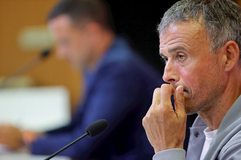 Luis Enrique está en Inglaterra para negociar con Chelsea.