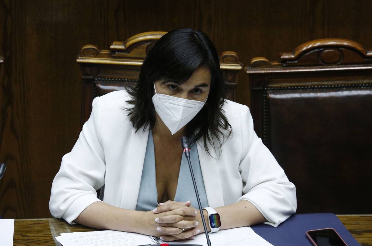 Izkia Siches dio positivo a Covid-19: Estos son los síntomas que tiene la ministra del Interior