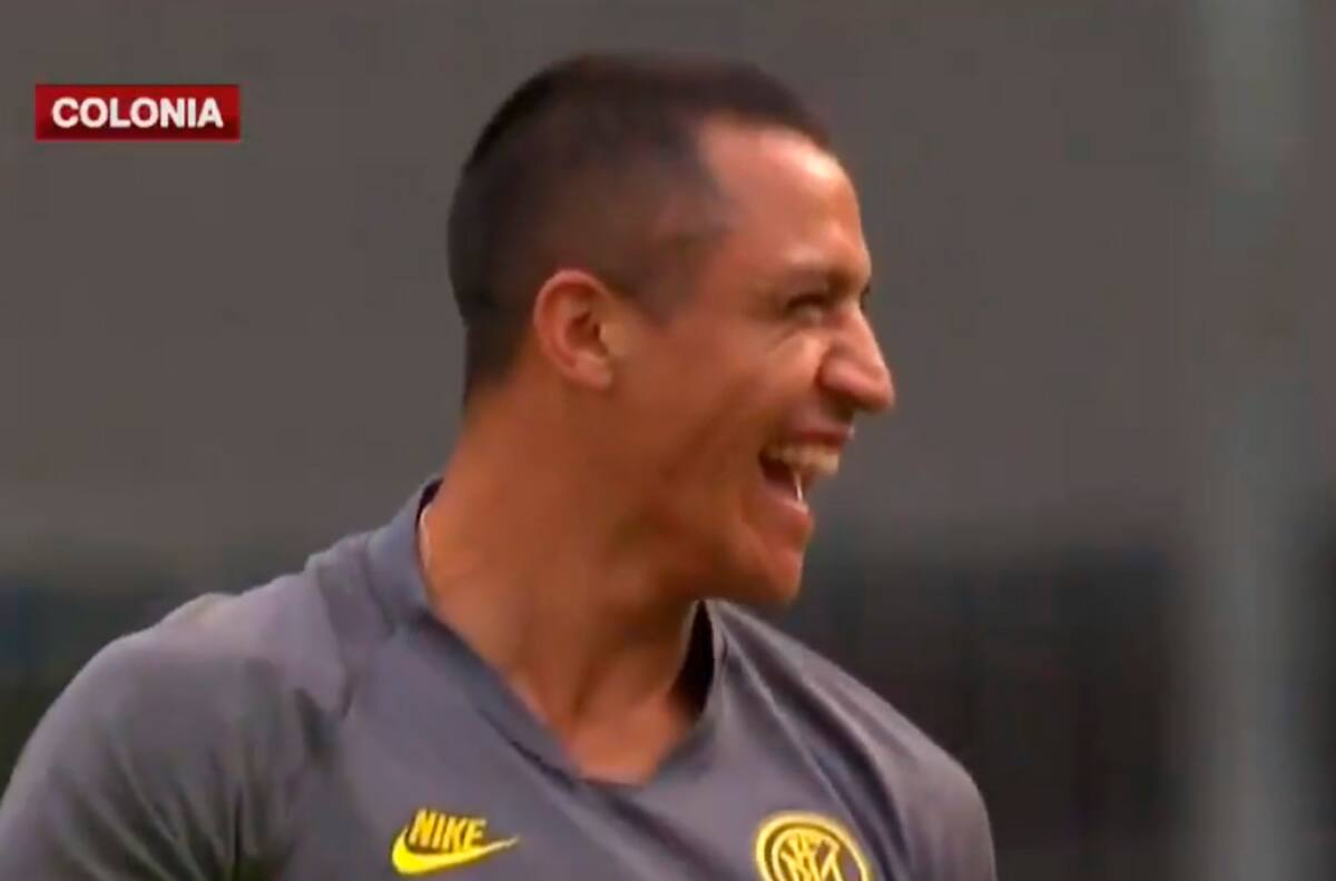 La alegría de Alexis Sánchez: Antonio Conte se sumó al tontito en las prácticas del Inter