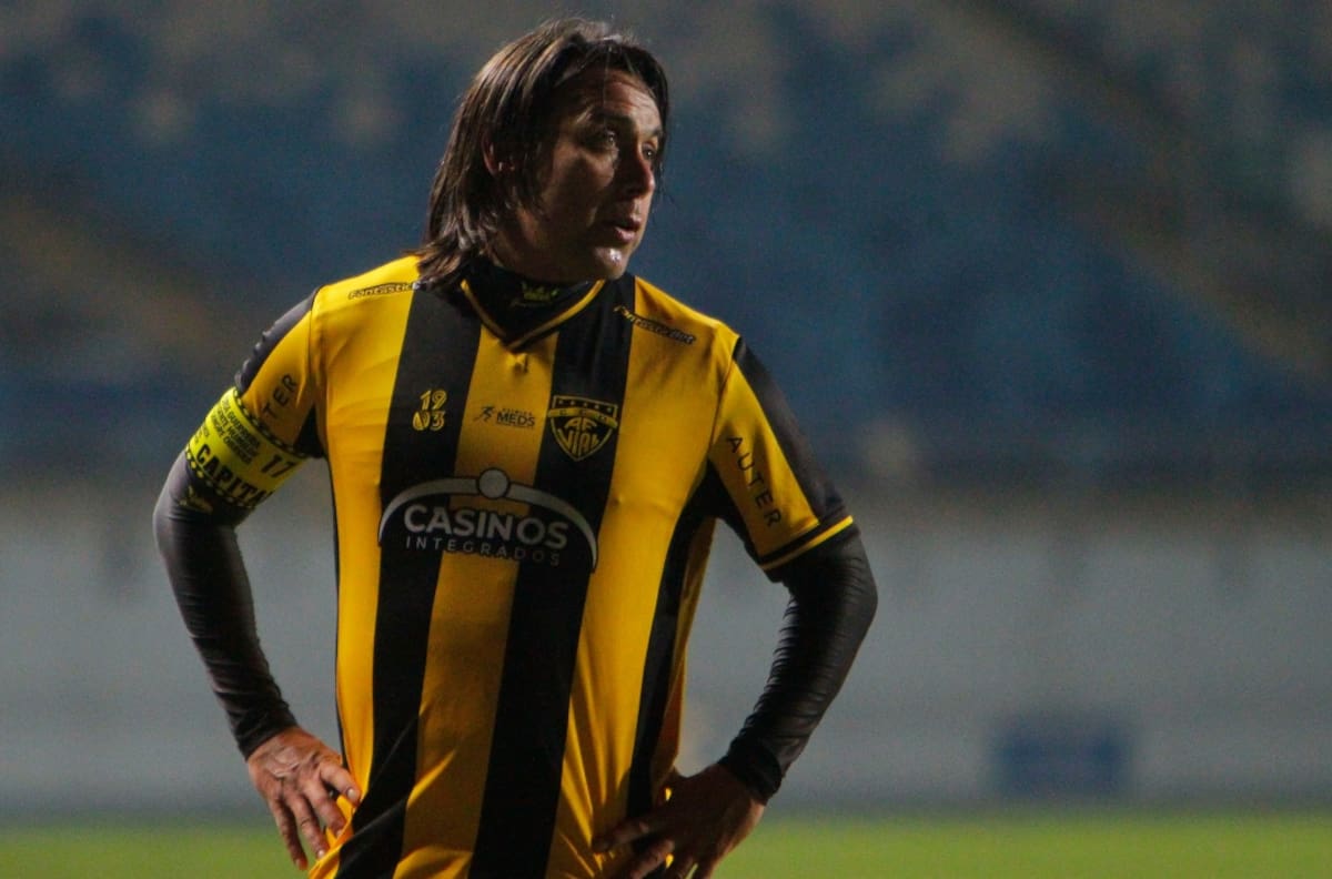 "La pena de decir adiós": Arturo Sanhueza anunció su retiro definitivo del fútbol profesional