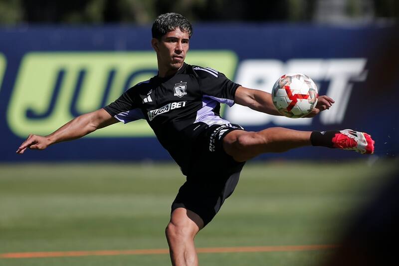 entrenando en Colo Colo.