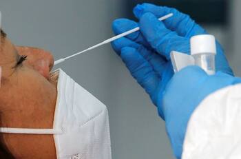 Variante IHU es descubierta en Francia: Qué se sabe hasta ahora de la nueva modificación del Covid