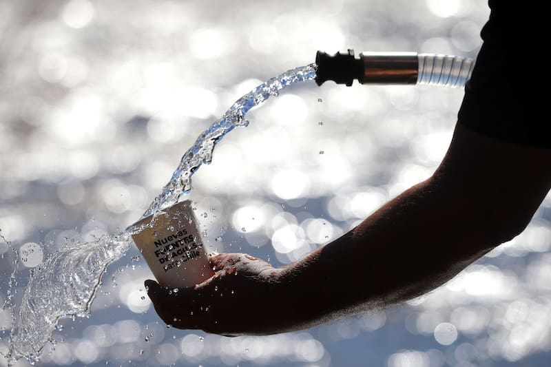 El agua potable es esencial para el desarrollo de zonas rurales en Chile.