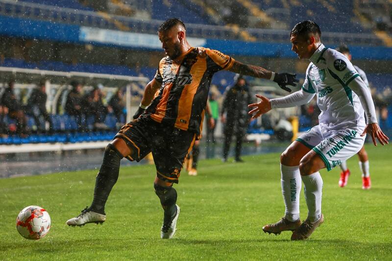 Fernández Vial está al borde de la desafiliación.