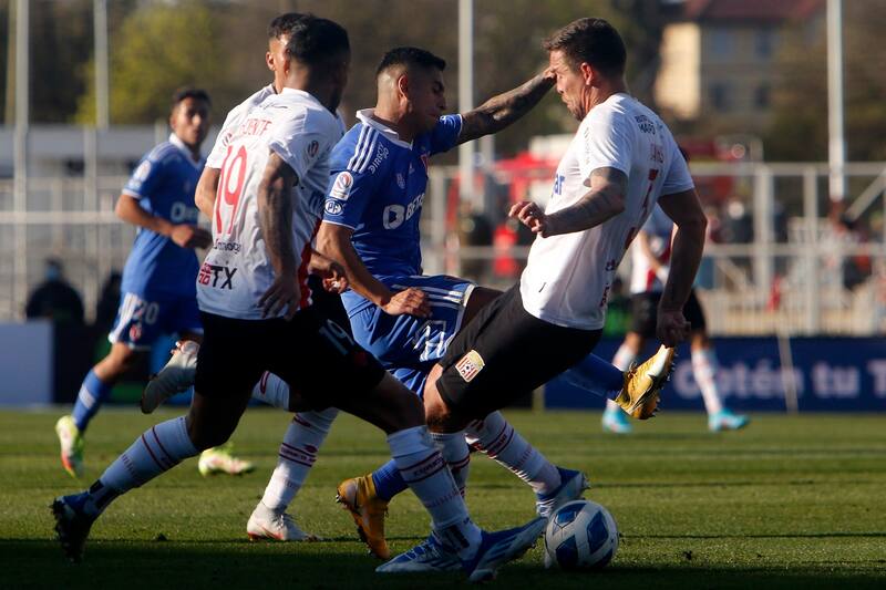 Curicó recibirá a la U este viernes. Crédito: Aton