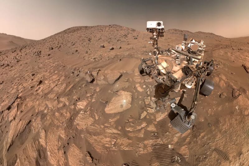 En esta selfie posa "Percy", el Perseverance Rover, junto a Cheyava Falls.