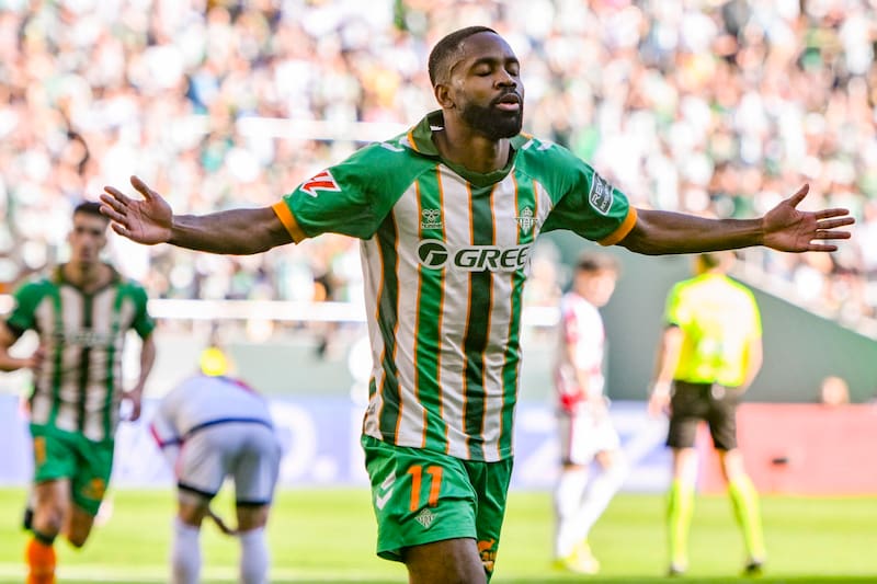 El equipo del DT chileno buscará, en primera instancia, avanzar a los cuartos de final de Europa League. Para ello, deberá eliminar al Panathinaikos de Grecia. Foto: Agencia EFE