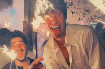 "Cuando nos conocimos hubo un clic inmediato": Shawn Mendes debuta cantando en español junto a Camilo con remix de "KESI"