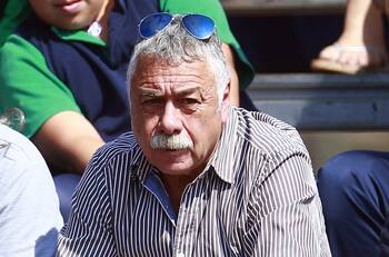 Carlos Caszely y posibilidad de ser presidente de Colo Colo: "No lo pensaría dos veces si me llaman"