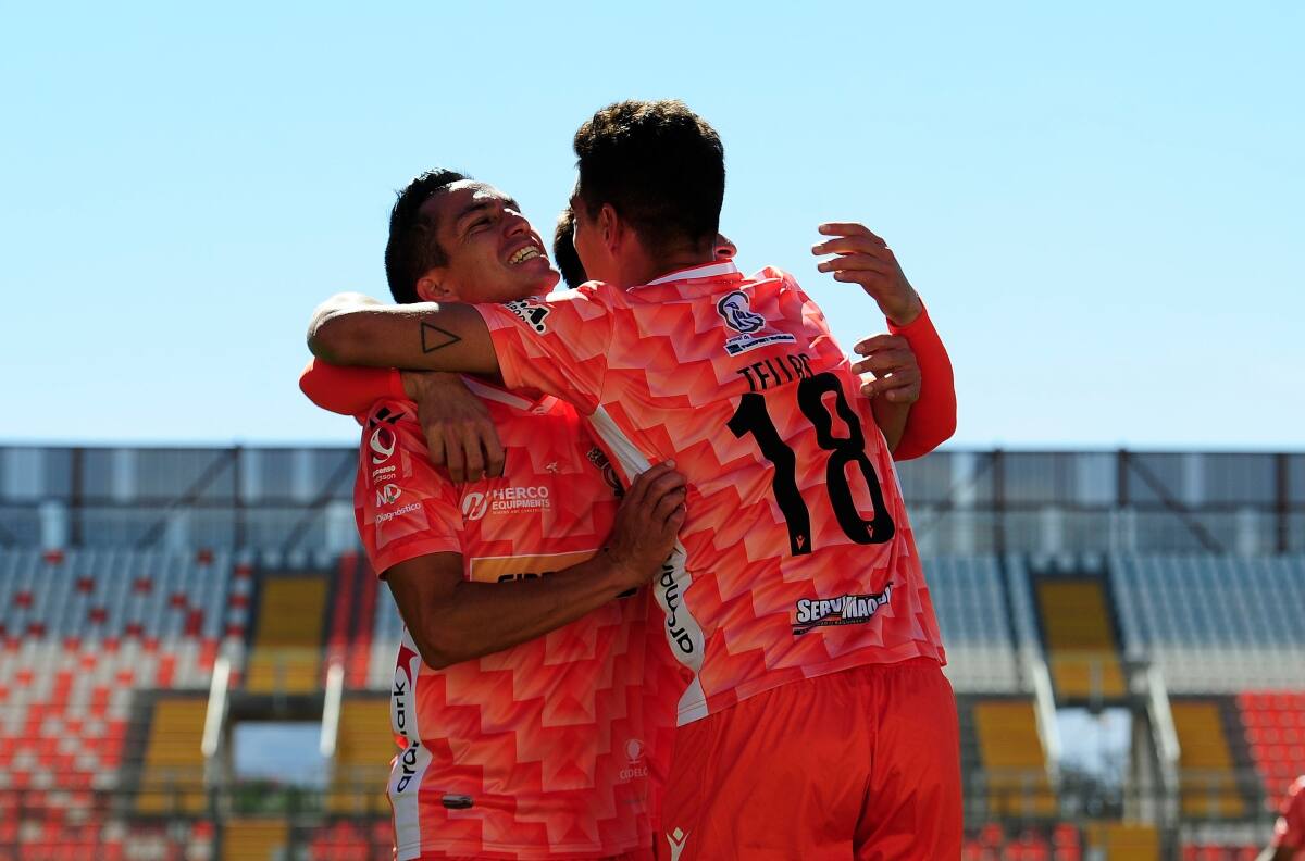 Cobreloa viajará con apenas 15 jugadores profesionales para enfrentar a Magallanes tras brote por Covid