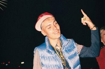 "Está pasándose a vio'": Marcianeke denuncia que se están haciendo pasar por él para contratar modelos