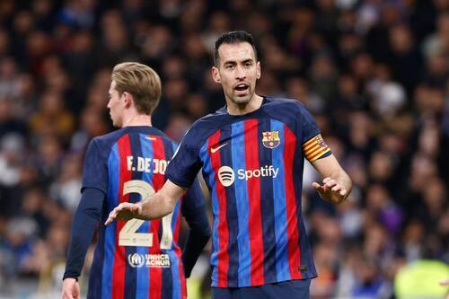 Sergio Busquets se ganó el odio de los chilenos: borró el retrato de un cantante fallecido por esta insólita razón