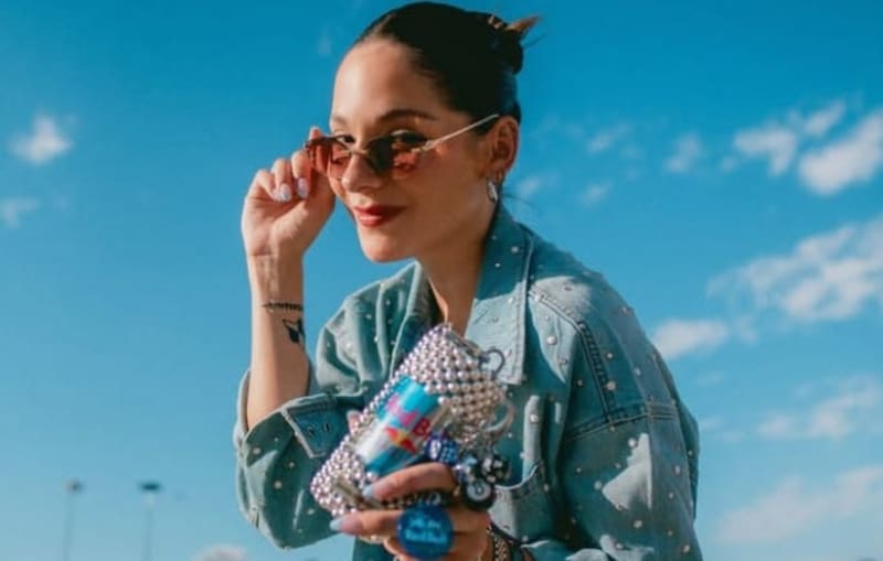 conduce un moderno SUV. Créditos: Instagram