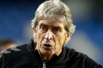 Manuel Pellegrini indignado con el reglamento de la Supercopa de España tras caída del Real Betis ante Barcelona