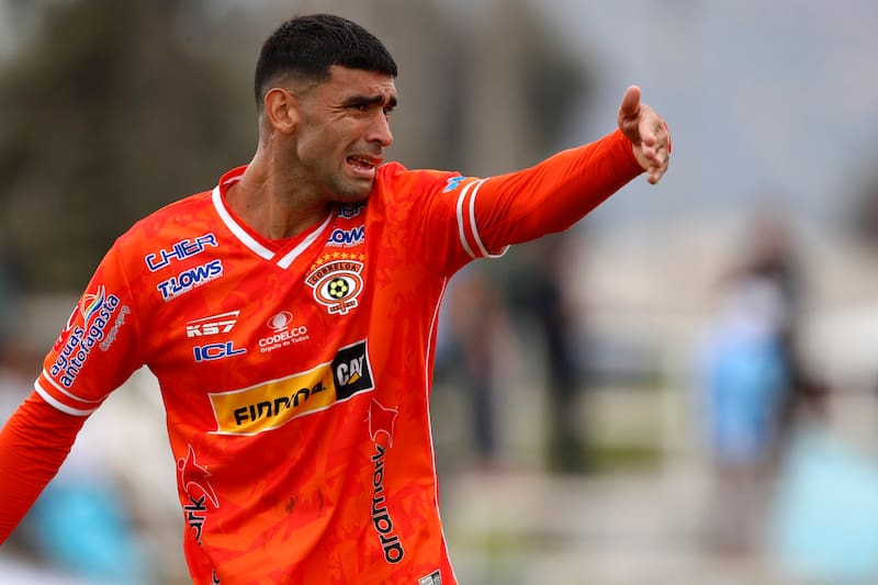 El delantero seguirá en el fútbol argentino.