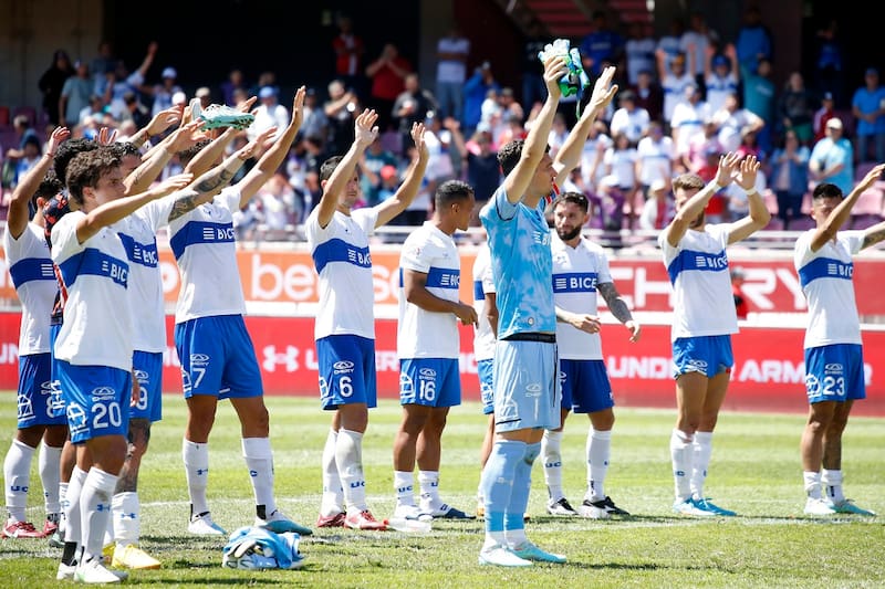 La UC jugará esta noche ante Deportes Temuco en el sur. Foto: Agencia Aton.