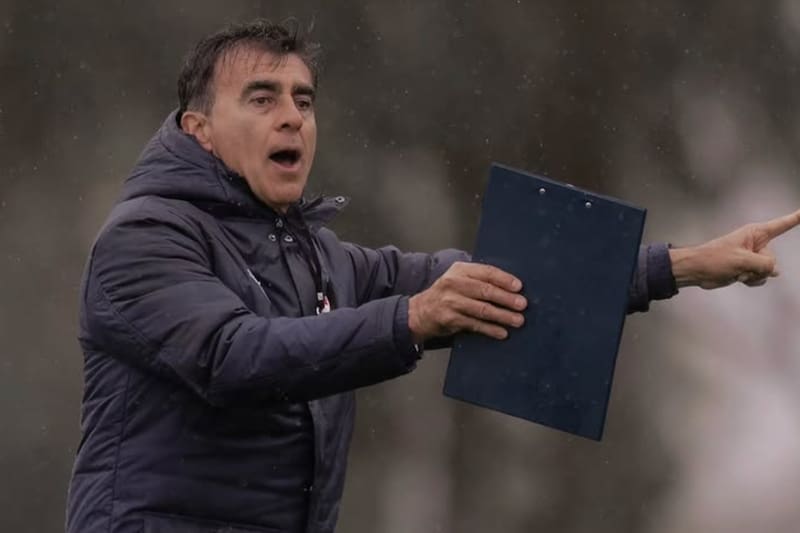 El DT en Independiente. Foto: @caindependiente