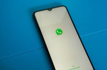 ¿Te llaman números desconocidos por WhatsApp? Así puedes silenciar el spam