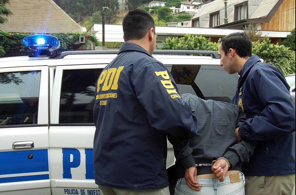 Condenan a 13 años de cárcel a sujeto que atropelló a detective de la PDI en Renca