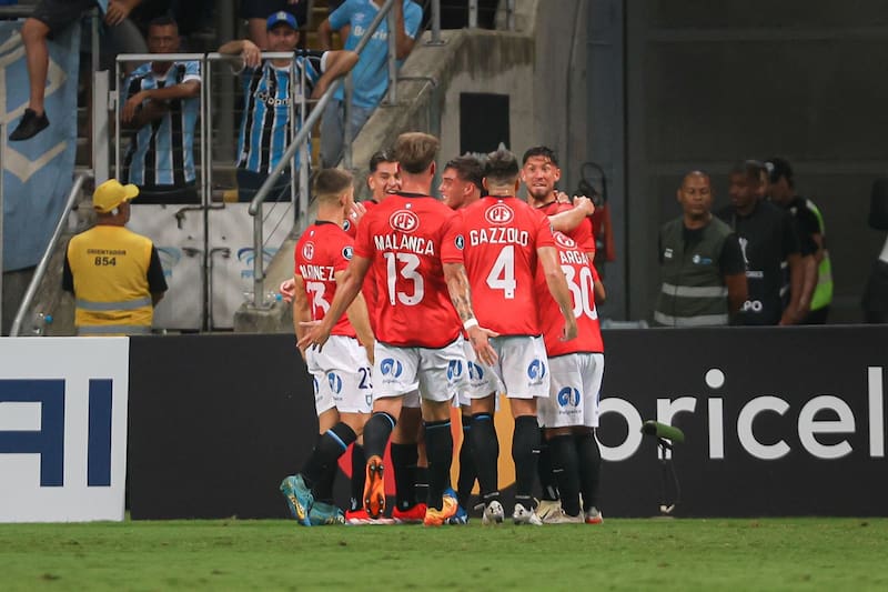 Le gana 2-0 a Gremio por Copa Libertadores. Foto: Maxi Franzoi/AGIF/Photosport