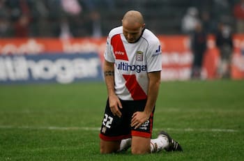 “Busco trabajo urgente de lo que sea”: el duro drama de futbolista uruguayo que jugó en el fútbol chileno