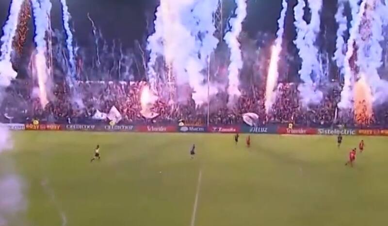 y la locura total antes de terminar el clásico de Mendoza.