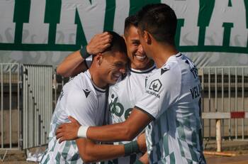 Un palo verde: el jugoso monto por el que Santiago Wanderers se frota las manos en Primera B
