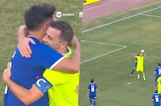 Como en los viejos tiempos: el golazo de Walter Montillo ante 35 mil hinchas en el Nacional