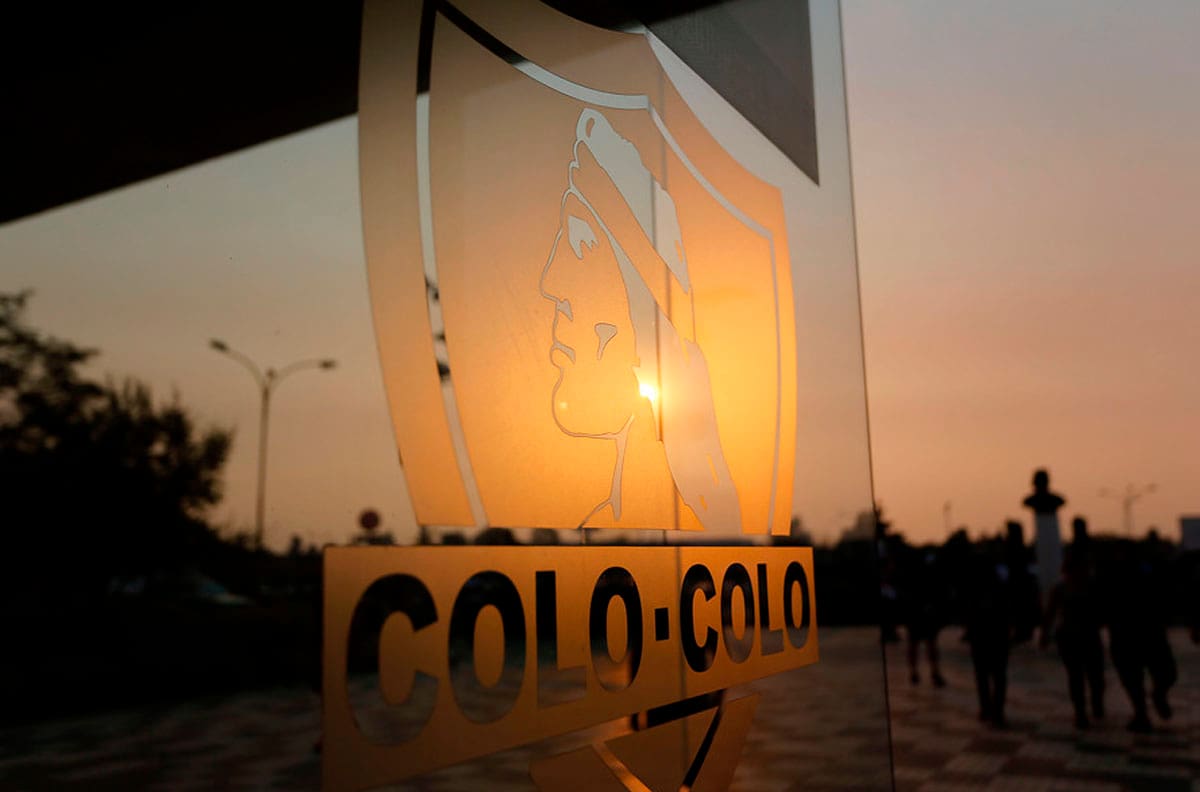 Funcionarios de Colo Colo revelan carta de ByN que impone rebajas