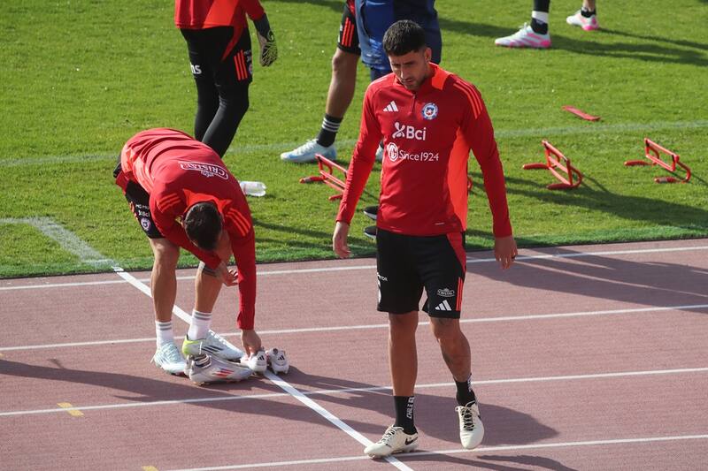 Guillermo Maripán habría decepcionado a su DT tras ser suplente con Chile.