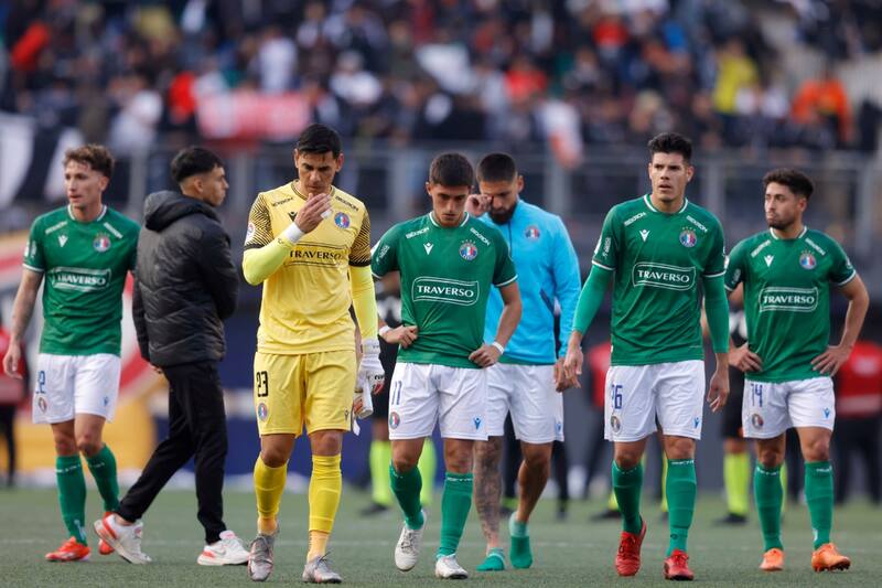 mandó a préstamo al delantero Luis Riveros.