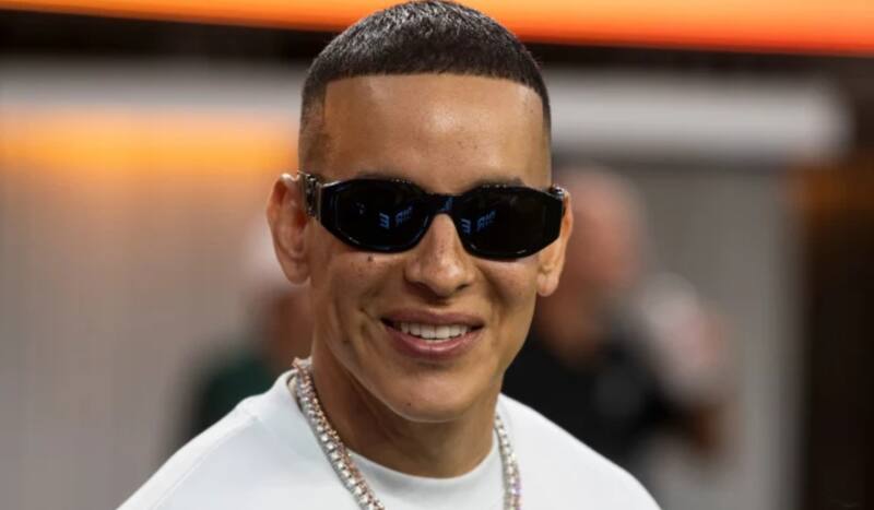 y su debut en la música cristiana.